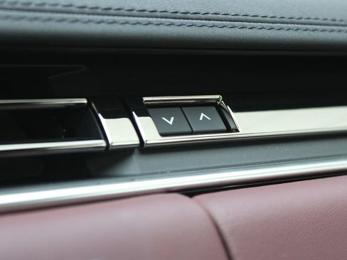 New 2026 Land Rover Range Rover SE AWD/4WD image 21