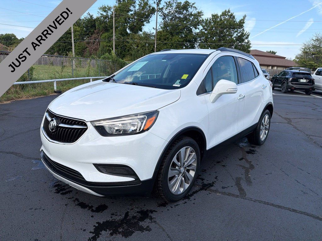Used 2019 Buick Encore Preferred FWD image 1