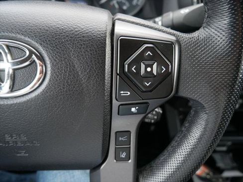 Certified 2021 Toyota Tacoma TRD Off-Road w/ Technology Package AWD/4WD image 29