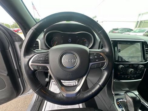 Used 2019 Jeep Grand Cherokee Altitude AWD/4WD image 33
