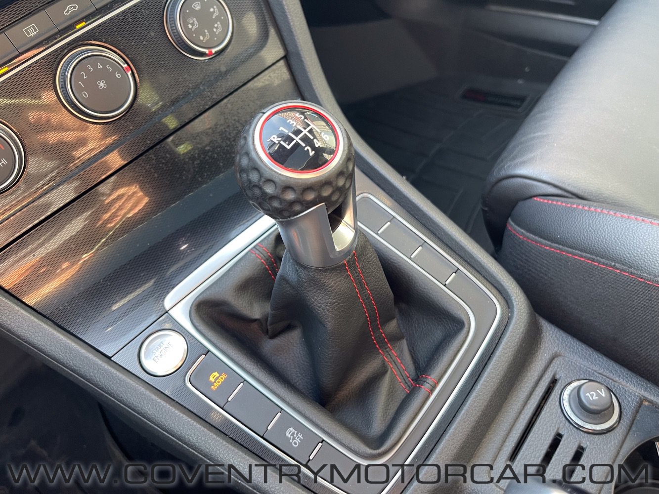 Used 2017 Volkswagen GTI SE FWD image 20