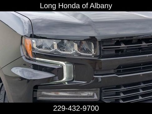 Used 2021 Chevrolet Silverado 1500 LT Trail Boss w/ Convenience Package II AWD/4WD image 3