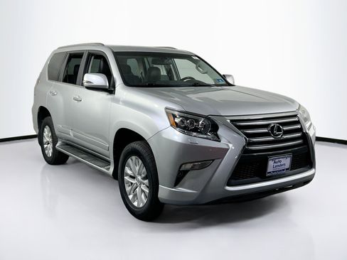 Used 2019 Lexus GX 460 Premium AWD/4WD image 3