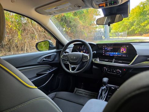 New 2026 Chevrolet Trax ACTIV w/ Driver Confidence Package FWD image 10