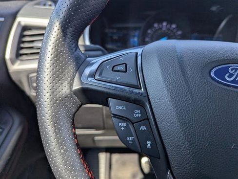 Used 2021 Ford Edge ST-Line image 13