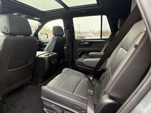 Used 2025 Chevrolet Tahoe RST w/ RST Capability Package image 28