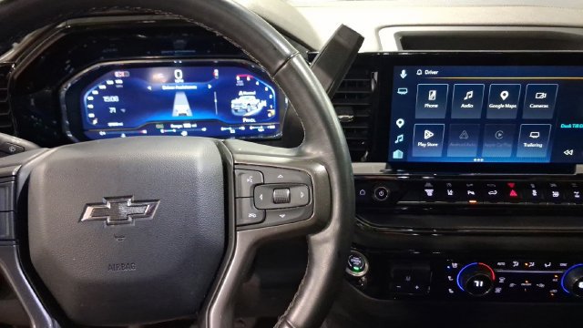 Used 2024 Chevrolet Silverado 2500 ZR2 w/ Technology Package AWD/4WD image 16