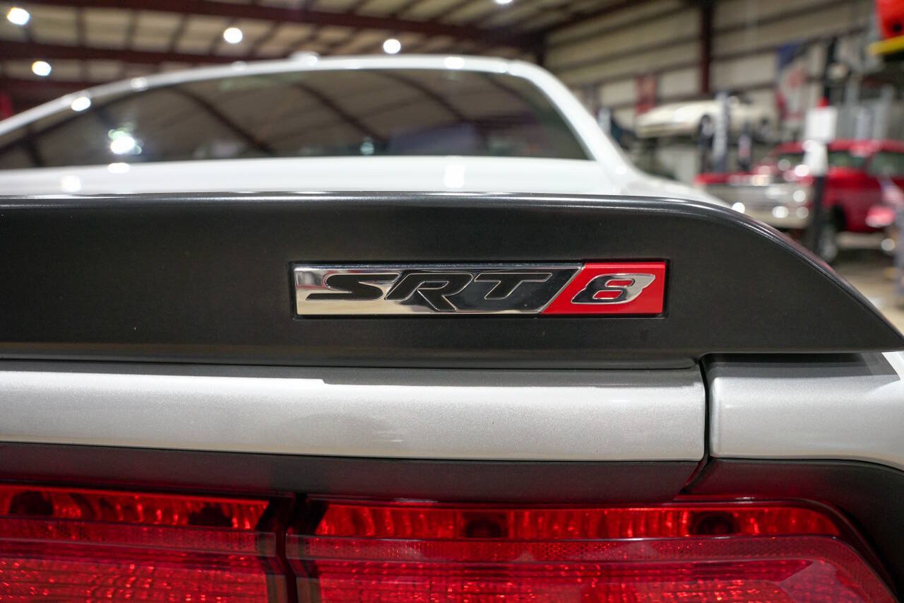 Used 2009 Dodge Challenger SRT8 RWD image 25