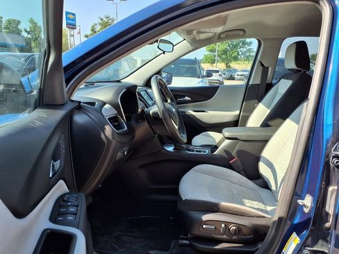 Used 2023 Chevrolet Equinox LT FWD image 19