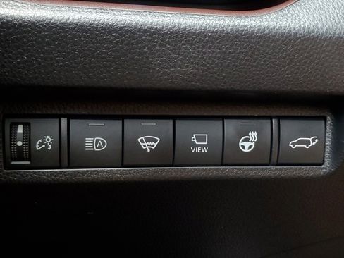 Used 2020 Toyota RAV4 Limited AWD/4WD image 32