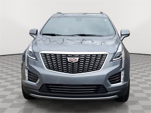 Certified 2022 Cadillac XT5 Premium Luxury image 2