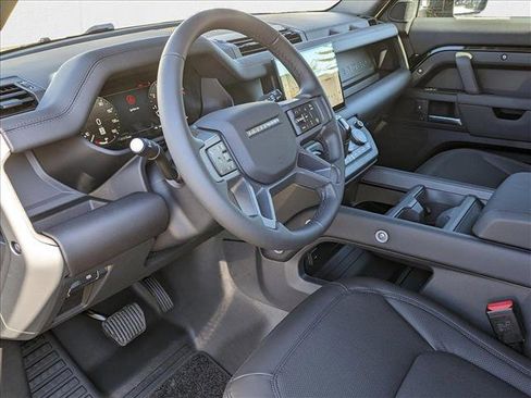 New 2025 Land Rover Defender 110 S image 3