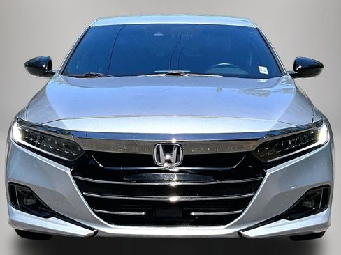 Used 2022 Honda Accord Sport image 3