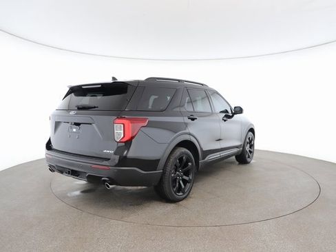 Used 2023 Ford Explorer ST-Line w/ Class IV Trailer Tow Package image 17