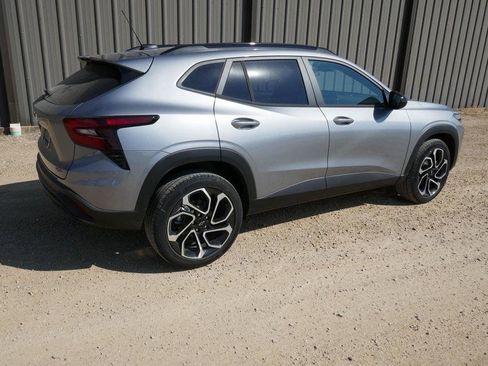 New 2026 Chevrolet Trax RS w/ Sunroof Package image 3