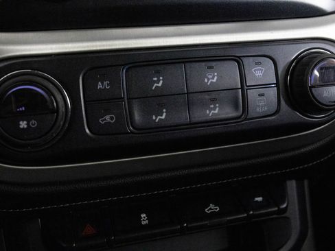 Used 2017 GMC Canyon SLE w/ SLE Convenience Package image 20