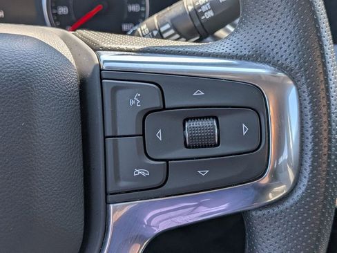 Used 2025 Chevrolet Blazer LT image 21