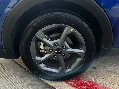 Used 2025 Kia K4 LXS image 9