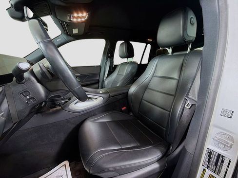 Used 2021 Mercedes-Benz GLS 450 4MATIC image 12