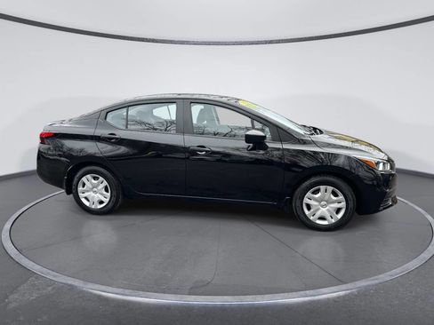 Used 2021 Nissan Versa S image 5