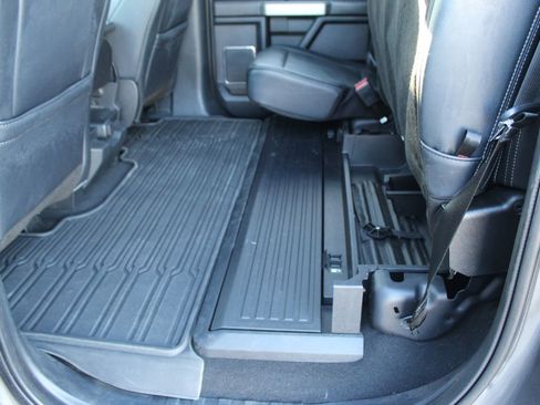 Used 2022 Ford F250 Lariat w/ Lariat Value Package image 22