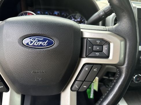 Used 2021 Ford F250 Lariat image 24