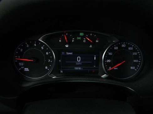 Used 2024 GMC Terrain SLE image 8