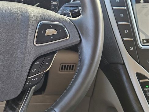 Used 2018 Lincoln MKX Reserve w/ Lincoln MKX Climate Package image 27