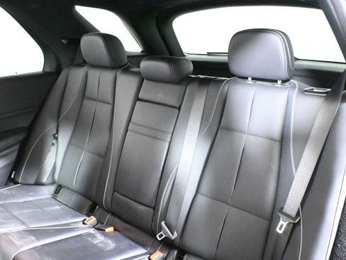 Used 2023 Mercedes-Benz GLE 450 4MATIC image 4