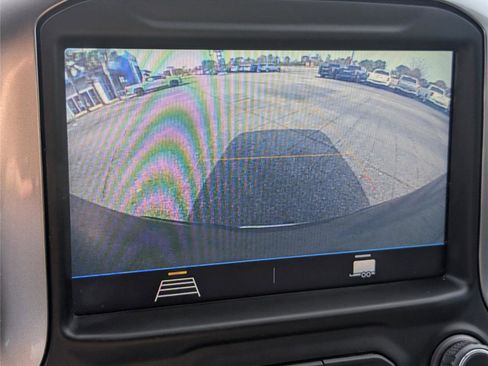 Used 2021 Chevrolet Silverado 1500 LT image 18