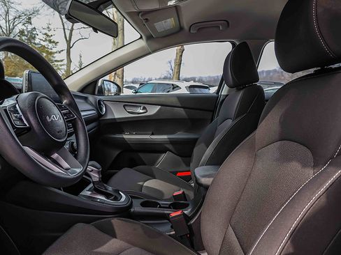 Certified 2023 Kia Forte LXS image 8