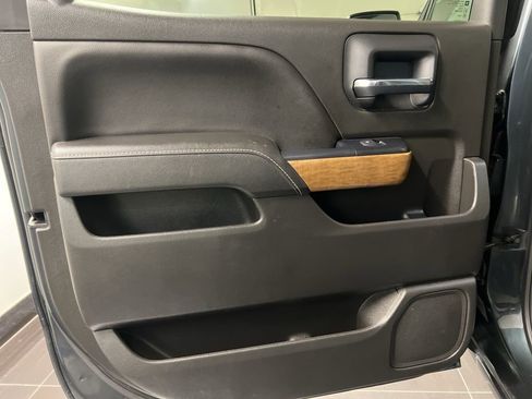 Used 2018 Chevrolet Silverado 1500 LTZ image 35