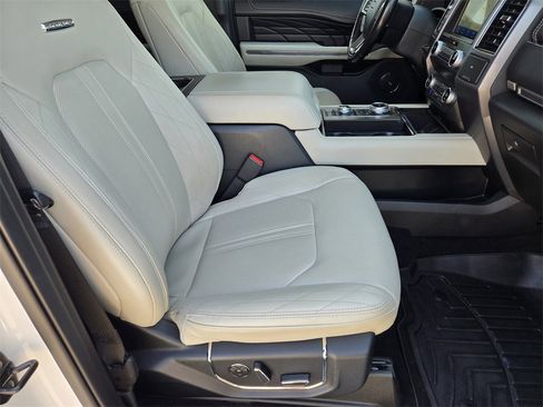 Used 2021 Ford Expedition Max Platinum image 13