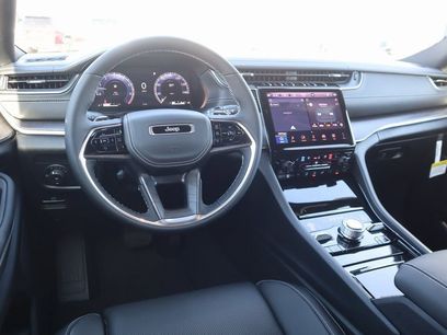 New 2025 Jeep Grand Cherokee L Overland w/ Luxury Tech Group IV