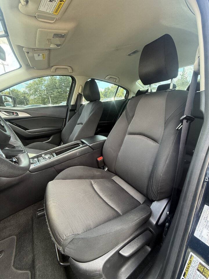 Used 2017 MAZDA MAZDA3 Sport FWD image 13