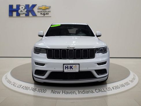 Used 2018 Jeep Grand Cherokee Overland AWD/4WD image 2