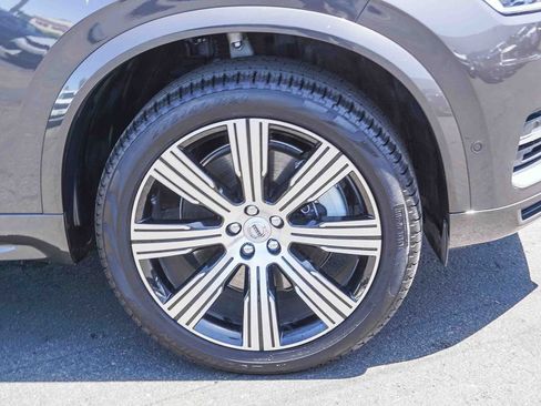Used 2024 Volvo XC90 T8 Ultimate w/ Protection Package Premier AWD/4WD image 10