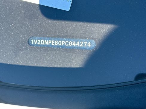 Used 2023 Volkswagen ID.4 Pro image 4