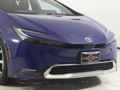 Used 2024 Toyota Prius Prime Premium w/ Advanced Technology Package FWD image 39