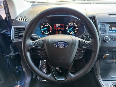 Used 2017 Ford Edge SE image 20