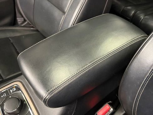 Used 2016 Jeep Grand Cherokee Overland image 25