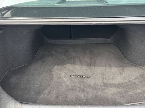 Used 2025 Nissan Sentra SV FWD image 30