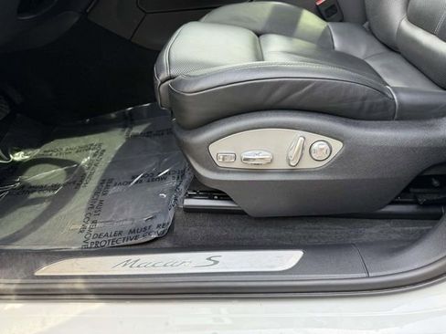 Certified 2023 Porsche Macan S AWD/4WD image 20