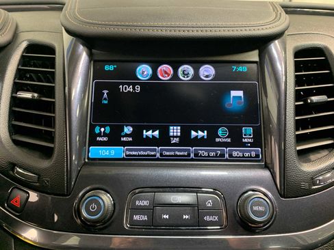 Used 2017 Chevrolet Impala LT FWD image 5