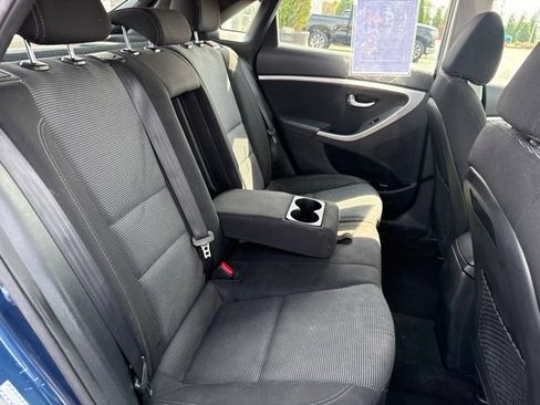 Used 2016 Hyundai Elantra GT FWD image 23