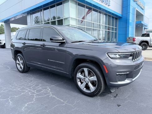 Used 2021 Jeep Grand Cherokee L Limited RWD image 2