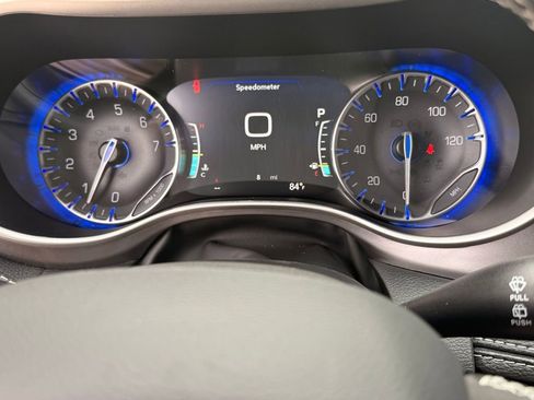 New 2026 Chrysler Pacifica Select FWD image 19