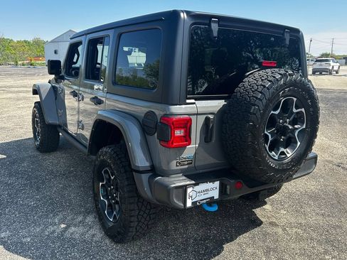 Used 2023 Jeep Wrangler Unlimited Rubicon 4xe w/ Cold Weather Group AWD/4WD image 4