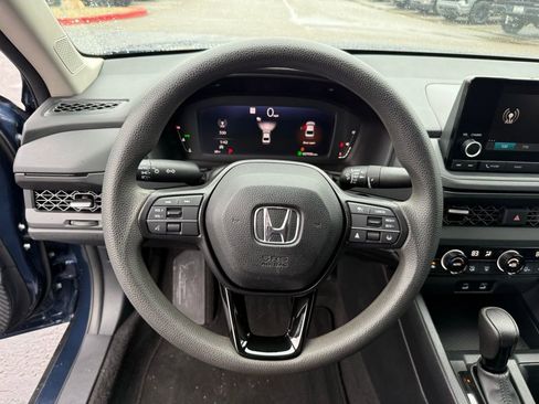 Used 2023 Honda Accord EX image 22