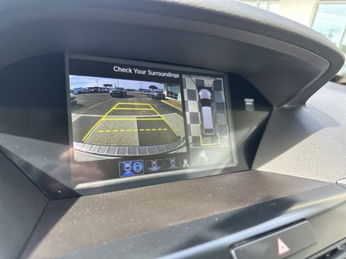 Used 2017 Acura MDX SH-AWD w/ Advance Package image 18